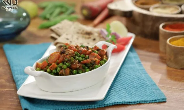 गाजर मटर की सब्ज़ी  Delhi Carrots & Peas Sabii  Gajar Matar ki sabzi Recipe - Ranveer Brar