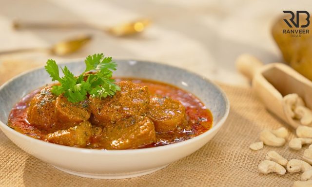 Aloo Changezi शादियों वाला मसालेदार चंगेज़ि आलू unique Aloo gravy Recipe - Ranveer Brar Aloo Changezi शादियों वाला मसालेदार चंगेज़ि आलू unique Aloo gravy Recipe - Ranveer Brar