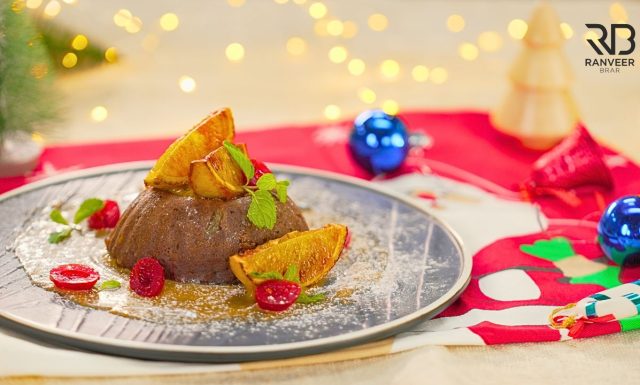 Eggless Christmas Pudding w/ secret Spice mix क्रिसमस पुडिंग बिना अंडे के Recipe - Ranveer Brar