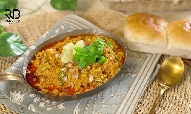 Famous Chicken Ghotala चिकन घोटाला / कीमा पाव Mumbai Street Style Keema Pav Recipe - Ranveer Brar Famous Chicken Ghotala चिकन घोटाला / कीमा पाव Mumbai Street Style Keema Pav Recipe - Ranveer Brar