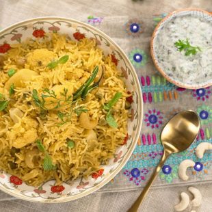 Aloo Mater Tahari